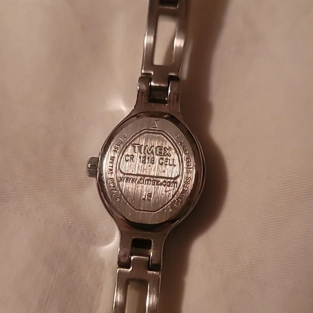 Silver Timex Womens Watch With Dark Mother Of Pearl‎ Face & Bracelet Band